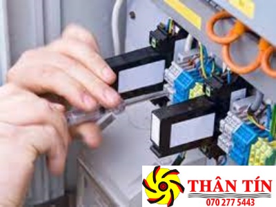 SỬA, THAY CB , APTOMAT BỊ CHÁY, CHẬP... TẠI NHÀ 24/24 CTY THÂN TÍN GIÁ RẺ - CHẤT LƯỢNG
