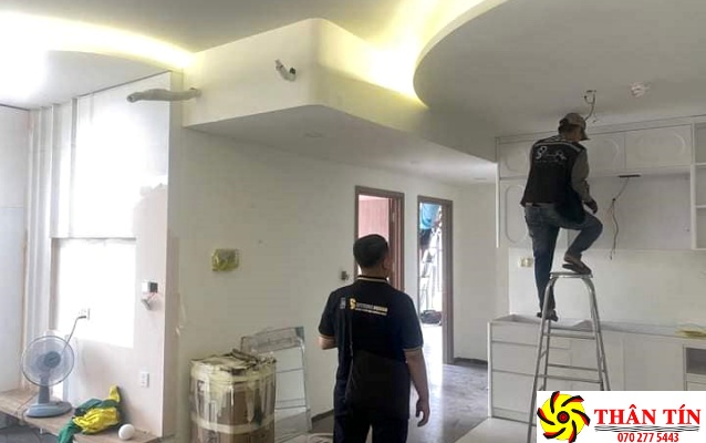 thợ sửa điện chuyên nghiệp