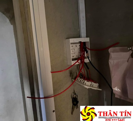 Thợ sửa điện tại nhà Hóc Môn - phục vụ 24H