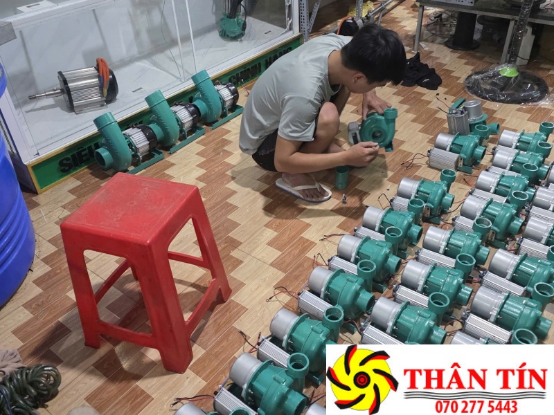 Nên mua máy bơm nước rửa xe vệ sinh công nghiệp loại nào xài ổn định