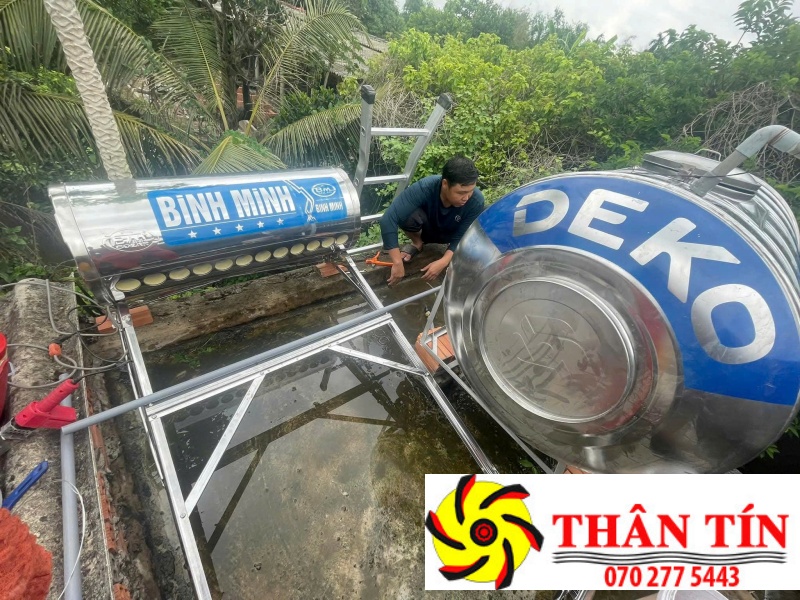 Thợ sửa máy nước nóng NLMT tại quận Tân Phú chuyên nghiệp