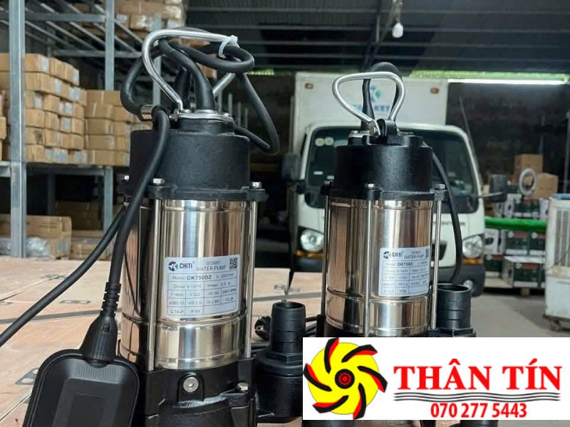 thuê máy bơm chìm( bơm chất thải)